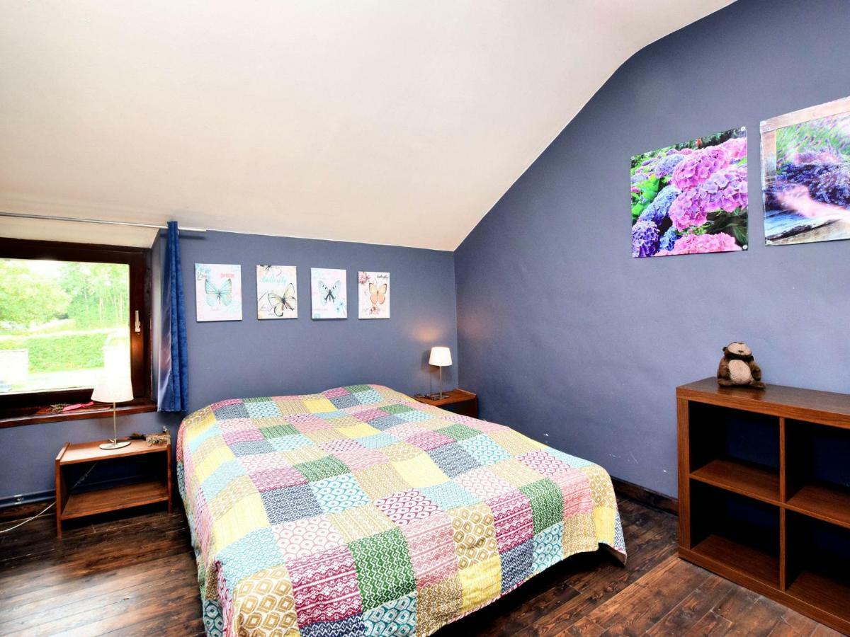 Spacious Holiday Home In Lierneux With Garden ภายนอก รูปภาพ